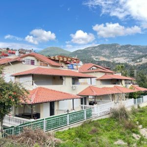 TEPE MAHALLESİ VİLLA